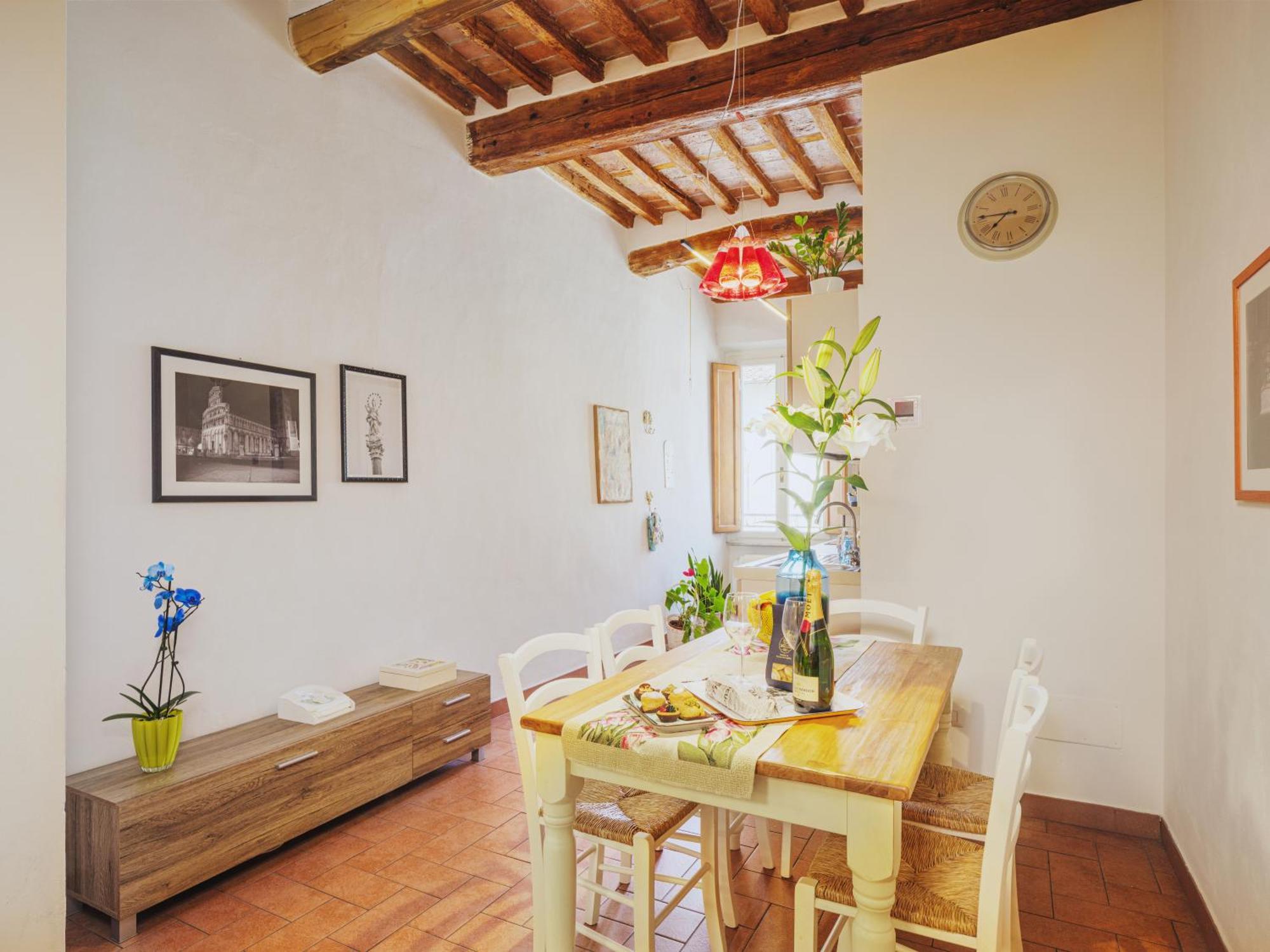 Michael'S Home - Cozy Apartment In The Heart Of Lucca Exterior photo