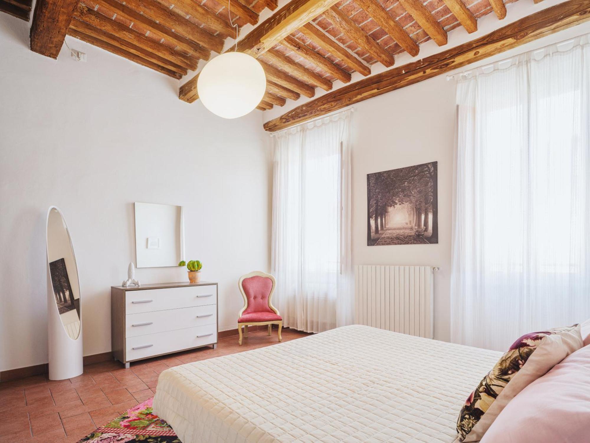 Michael'S Home - Cozy Apartment In The Heart Of Lucca Exterior photo