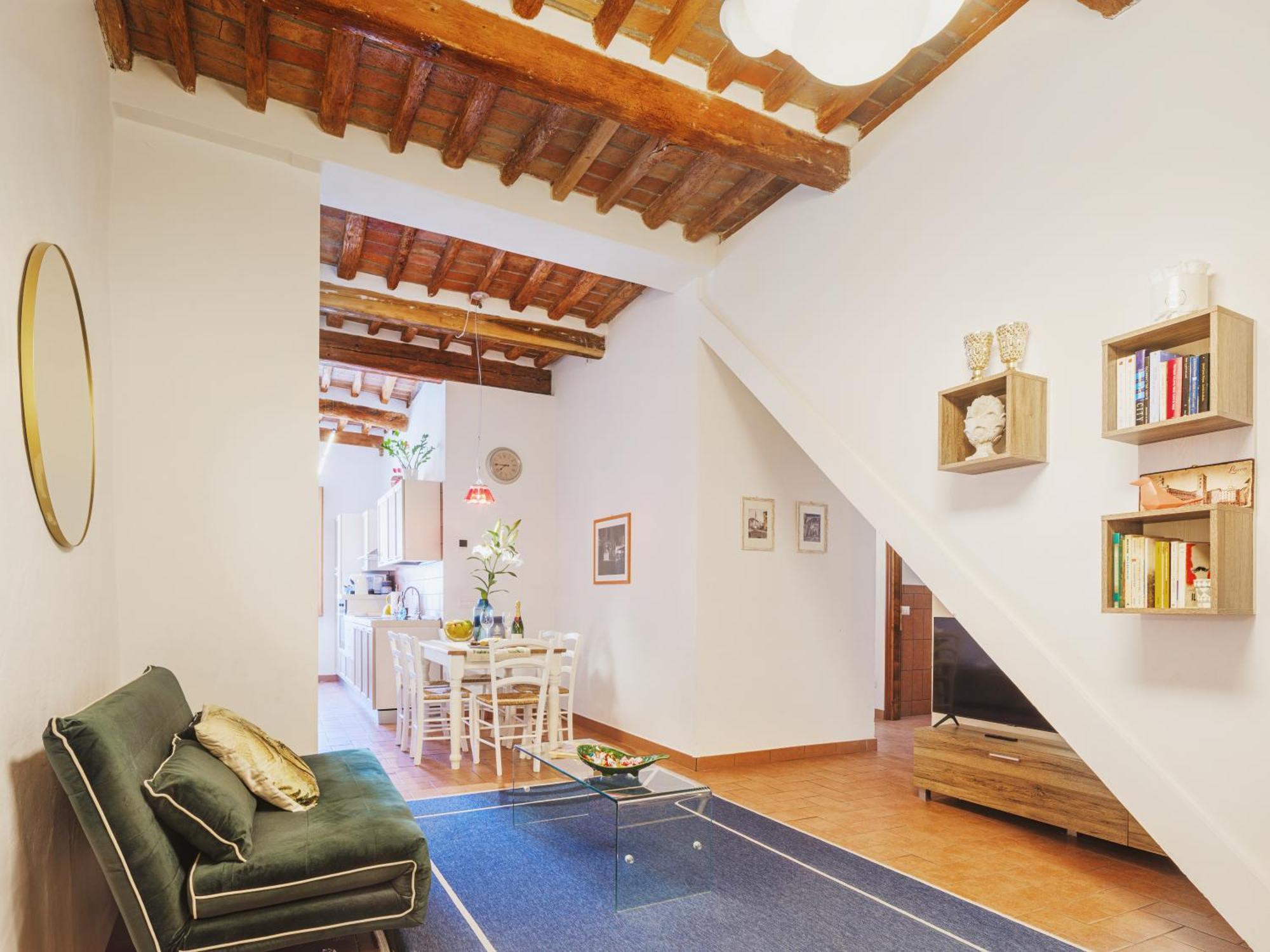 Michael'S Home - Cozy Apartment In The Heart Of Lucca Exterior photo