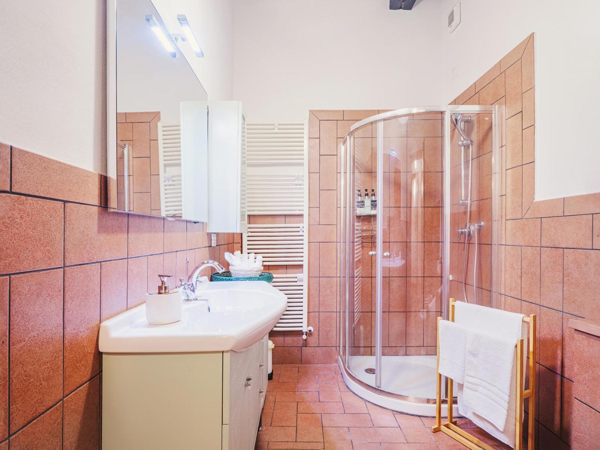 Michael'S Home - Cozy Apartment In The Heart Of Lucca Exterior photo