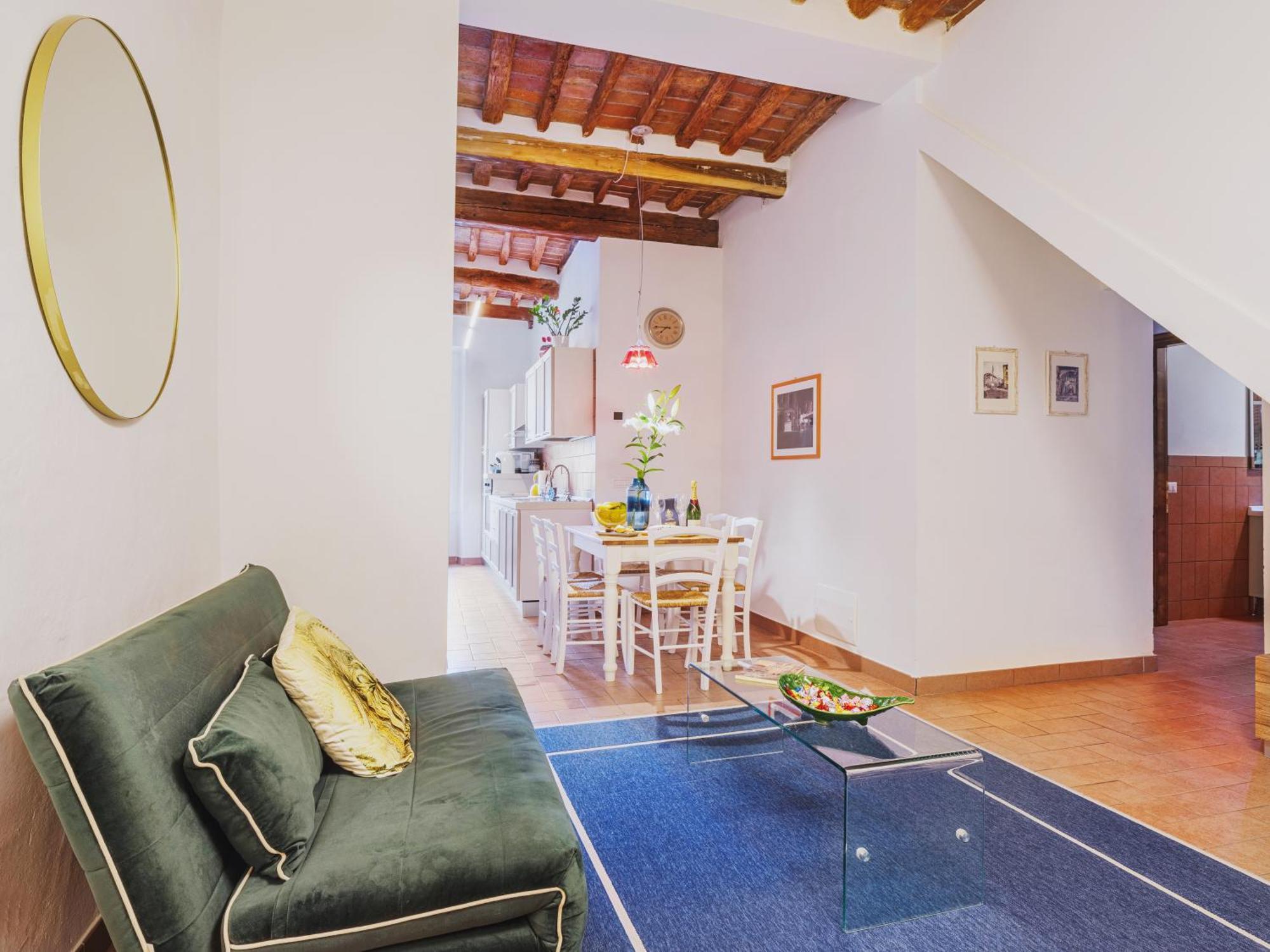Michael'S Home - Cozy Apartment In The Heart Of Lucca Exterior photo